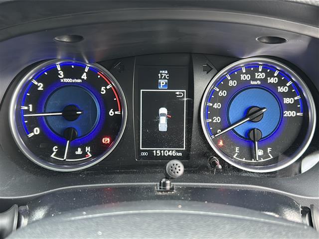 ハイラックス Z 社外ナビ 衝突軽減 バックカメラ ETC Bluetooth CD DVD フルセグ センターデフロック ダウンヒルアシストコントロール パワーウィンドウ パワーステアリング 横滑り防止 オートライト(9枚目)