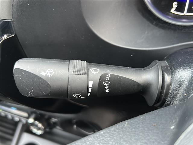 ハイラックス Z 社外ナビ 衝突軽減 バックカメラ ETC Bluetooth CD DVD フルセグ センターデフロック ダウンヒルアシストコントロール パワーウィンドウ パワーステアリング 横滑り防止 オートライト(12枚目)