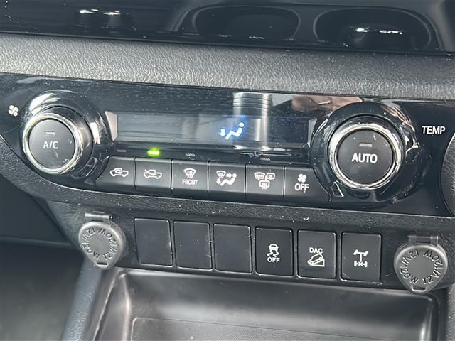 ハイラックス Z 社外ナビ 衝突軽減 バックカメラ ETC Bluetooth CD DVD フルセグ センターデフロック ダウンヒルアシストコントロール パワーウィンドウ パワーステアリング 横滑り防止 オートライト(14枚目)