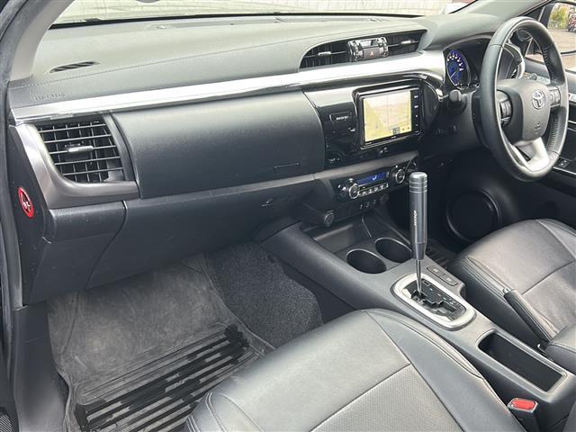 ハイラックス Z 社外ナビ 衝突軽減 バックカメラ ETC Bluetooth CD DVD フルセグ センターデフロック ダウンヒルアシストコントロール パワーウィンドウ パワーステアリング 横滑り防止 オートライト(28枚目)