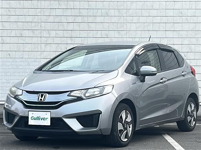 フィットハイブリッド Ｆパッケージ　社外ナビ　ＥＴＣ　ＣＤ　Ｂｌｕｅｔｏｏｔｈ　スマートキー　スペアキー　横滑り防止　エンジンスタートボタン　ＡＡＣ　記録簿（37枚目）