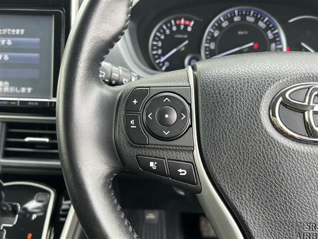 エスクァイア Ｘｉ　ワンオーナー　後席用モニター　純正ナビ　フルセグＴＶ　ＣＤ　Ｂｌｕｅｔｏｏｔｈ　ＥＴＣ　バックカメラ　寒冷地仕様　スペアキー　エンジンスターター　スペアキー　オートライト　夏タイヤ積込み（10枚目）