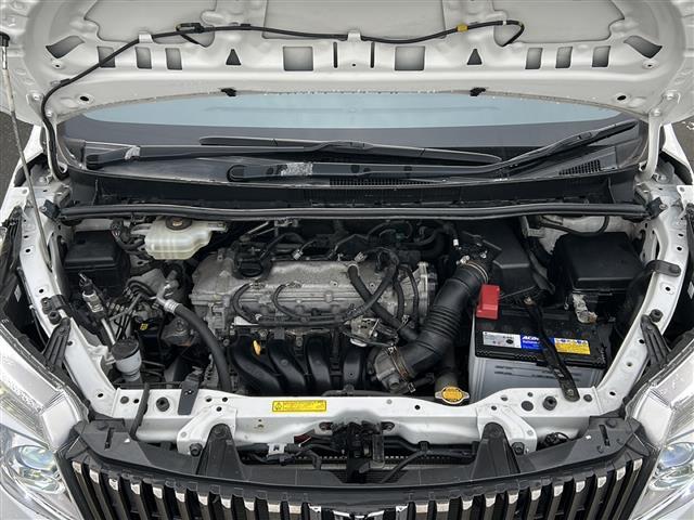 エスクァイア Ｘｉ　ワンオーナー　後席用モニター　純正ナビ　フルセグＴＶ　ＣＤ　Ｂｌｕｅｔｏｏｔｈ　ＥＴＣ　バックカメラ　寒冷地仕様　スペアキー　エンジンスターター　スペアキー　オートライト　夏タイヤ積込み（42枚目）