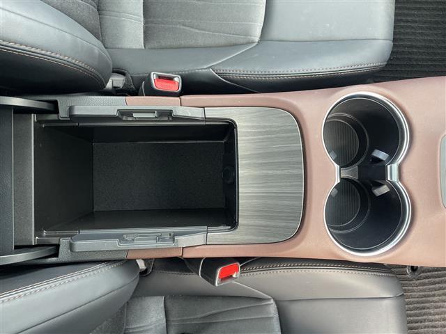 ハリアーハイブリッド Z パノラマルーフ 12.3型ナビ JBL Bluetooth ETC 追従クルコン コーナーセンサー 全方位カメラ レーンアシスト パワーシート 電動リアゲート デジタルインナーミラー 前後ドラレコ(18枚目)