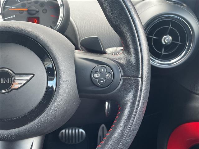 ＭＩＮＩ ジョンクーパーワークス　クロスオーバー　社外ナビ　Ｂｌｕｅｔｏｏｔｈ　ＴＶ　ＣＤ　ＤＶＤ　クルコン　横滑り防止　ＡＢＳ　ＥＴＣ　４ＷＤ　ＡＡＣ　ＭＴモードＡＴ　ドラレコ　純正フロアマット　オートライト　純正アルミホイール（13枚目）