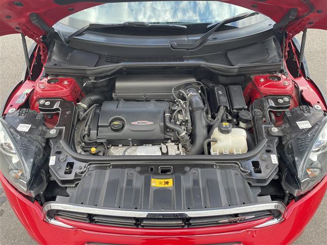 ＭＩＮＩ ジョンクーパーワークス　クロスオーバー　社外ナビ　Ｂｌｕｅｔｏｏｔｈ　ＴＶ　ＣＤ　ＤＶＤ　クルコン　横滑り防止　ＡＢＳ　ＥＴＣ　４ＷＤ　ＡＡＣ　ＭＴモードＡＴ　ドラレコ　純正フロアマット　オートライト　純正アルミホイール（42枚目）