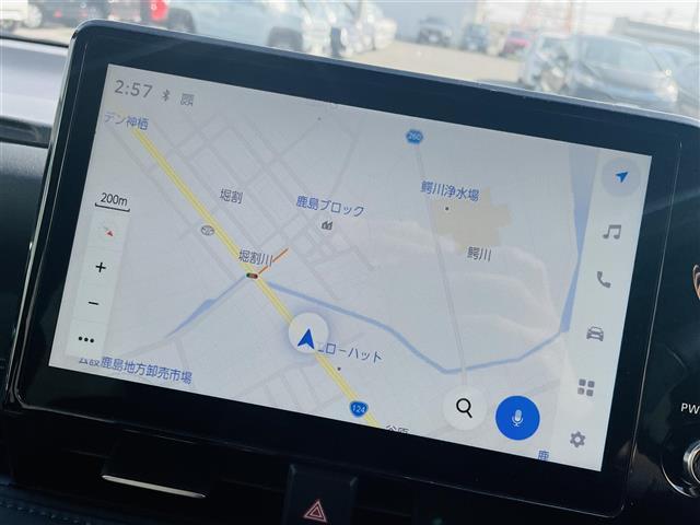 【ディスプレイオーディオ】スマホに接続すれば「Ａｐｐｌｅ　ＣａｒＰｌａｙ」または「Ａｎｄｒｏｉｄ　Ａｕｔｏ」から、アプリのナビや電話・メッセージ・音楽などが利用できます！