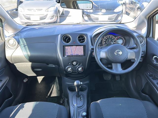 ノート Ｘ　ＤＩＧ－Ｓ　社外メモリナビ　ＡＶＩＣ－ＭＲＺ０７　ワンセグＴＶ　ＣＤ　ＤＶＤ　ＢＴ　地デジＴＶ　ＥＴＣ　ドライブレコーダー　ハロゲンライト　スマートキー　スペアキー　取扱説明書　保証書（7枚目）