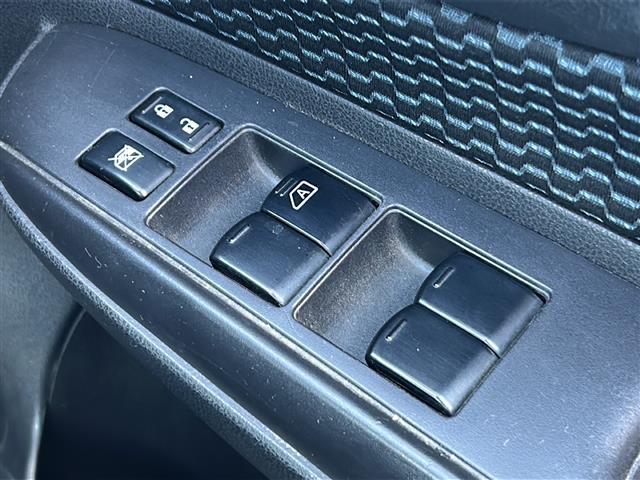 ノート Ｘ　ＤＩＧ－Ｓ　社外メモリナビ　ＡＶＩＣ－ＭＲＺ０７　ワンセグＴＶ　ＣＤ　ＤＶＤ　ＢＴ　地デジＴＶ　ＥＴＣ　ドライブレコーダー　ハロゲンライト　スマートキー　スペアキー　取扱説明書　保証書（17枚目）