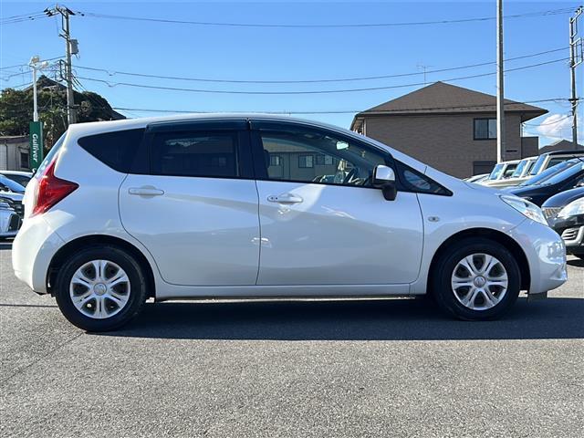 ノート Ｘ　ＤＩＧ－Ｓ　社外メモリナビ　ＡＶＩＣ－ＭＲＺ０７　ワンセグＴＶ　ＣＤ　ＤＶＤ　ＢＴ　地デジＴＶ　ＥＴＣ　ドライブレコーダー　ハロゲンライト　スマートキー　スペアキー　取扱説明書　保証書（33枚目）