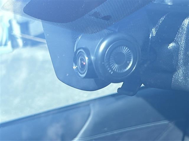 フォレスター スポーツ ワンオーナー STIスポイラー 純正8インチメモリナビ CN-FX800DFD 地デジTV CD DVD BT ラジオ再生 アイサイト 衝突回避軽減ブレーキ 全車速追従機能付きクルーズ(17枚目)