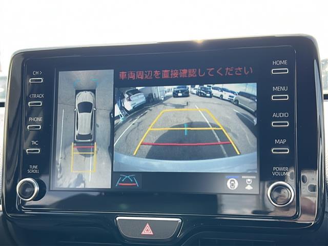 ヤリス ハイブリッドＺ　純正８ｉｎディスプレイオーディオ　ＢＴ　ＵＳＢ　ラジオ再生　レーダークルーズコントロール　レーンアシスト　衝突軽減ブレーキ　コーナーセンサー　シートヒーター　全方位カメラ　ビルトインＥＴＣ（3枚目）