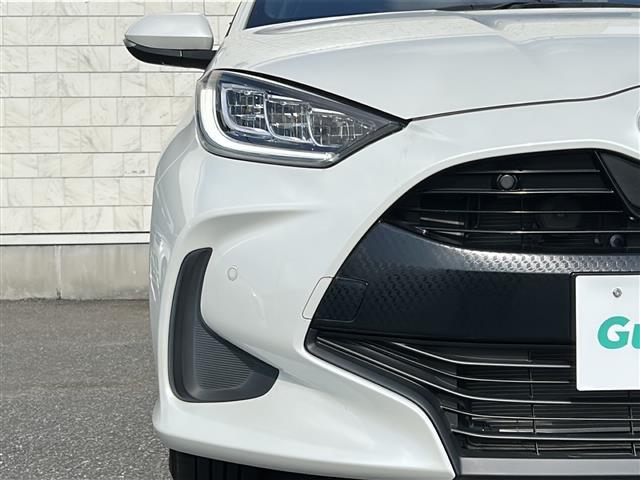 ヤリス ハイブリッドＺ　純正８ｉｎディスプレイオーディオ　ＢＴ　ＵＳＢ　ラジオ再生　レーダークルーズコントロール　レーンアシスト　衝突軽減ブレーキ　コーナーセンサー　シートヒーター　全方位カメラ　ビルトインＥＴＣ（25枚目）