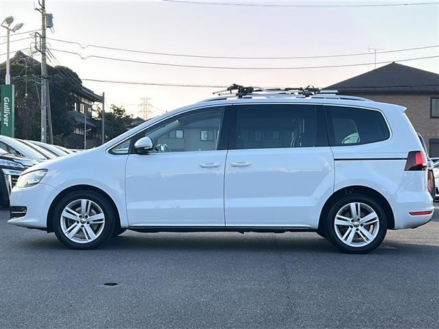 シャラン TSI ハイライン 純正メモリナビ 地デジTV CD DVD BT ラジオ再生 両側パワースライドドア 追従式クルーズコントロール レーンアシスト 衝突軽減ブレーキ コーナーセンサー ブラインドスポットモニター(32枚目)