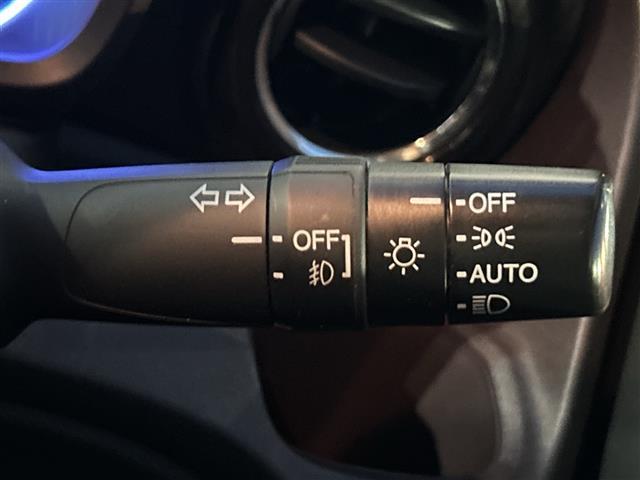 Ｎ－ＯＮＥ プレミアム　純正オーディオ　ＣＤ　ＵＳＢ　ラジオ再生　オートライト　ＬＥＤヘッドライト　ＨＯＮＤＡ製１５ｉｎアルミホイール　純正ＡＷ付サマータイヤ車載　スマートキー　取扱説明書　保証書（8枚目）