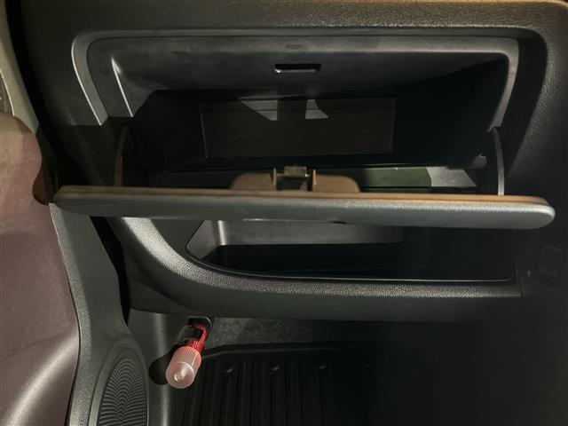 Ｎ－ＯＮＥ プレミアム　純正オーディオ　ＣＤ　ＵＳＢ　ラジオ再生　オートライト　ＬＥＤヘッドライト　ＨＯＮＤＡ製１５ｉｎアルミホイール　純正ＡＷ付サマータイヤ車載　スマートキー　取扱説明書　保証書（11枚目）