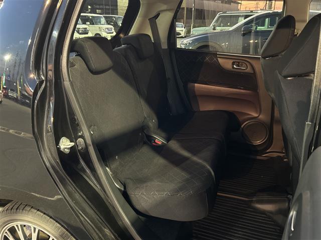 Ｎ－ＯＮＥ プレミアム　純正オーディオ　ＣＤ　ＵＳＢ　ラジオ再生　オートライト　ＬＥＤヘッドライト　ＨＯＮＤＡ製１５ｉｎアルミホイール　純正ＡＷ付サマータイヤ車載　スマートキー　取扱説明書　保証書（16枚目）