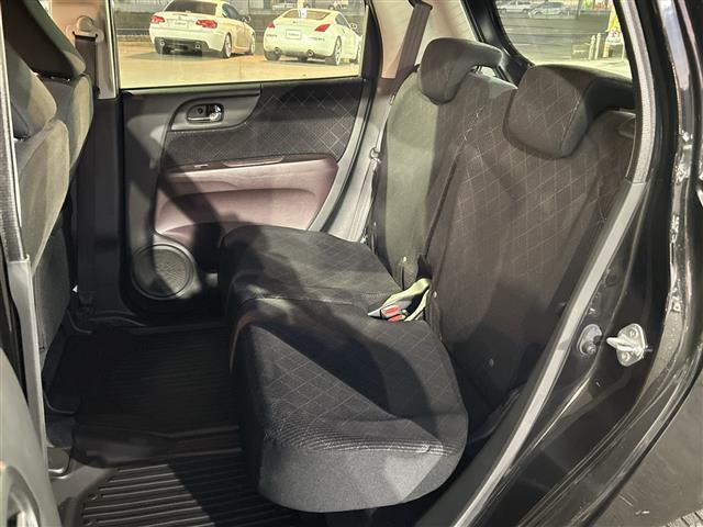 Ｎ－ＯＮＥ プレミアム　純正オーディオ　ＣＤ　ＵＳＢ　ラジオ再生　オートライト　ＬＥＤヘッドライト　ＨＯＮＤＡ製１５ｉｎアルミホイール　純正ＡＷ付サマータイヤ車載　スマートキー　取扱説明書　保証書（19枚目）