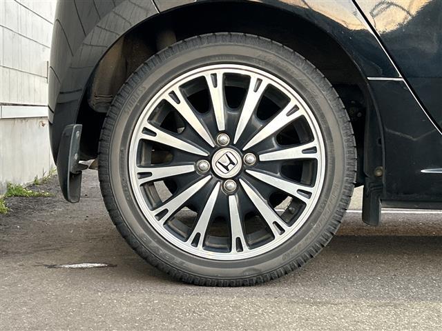 Ｎ－ＯＮＥ プレミアム　純正オーディオ　ＣＤ　ＵＳＢ　ラジオ再生　オートライト　ＬＥＤヘッドライト　ＨＯＮＤＡ製１５ｉｎアルミホイール　純正ＡＷ付サマータイヤ車載　スマートキー　取扱説明書　保証書（35枚目）