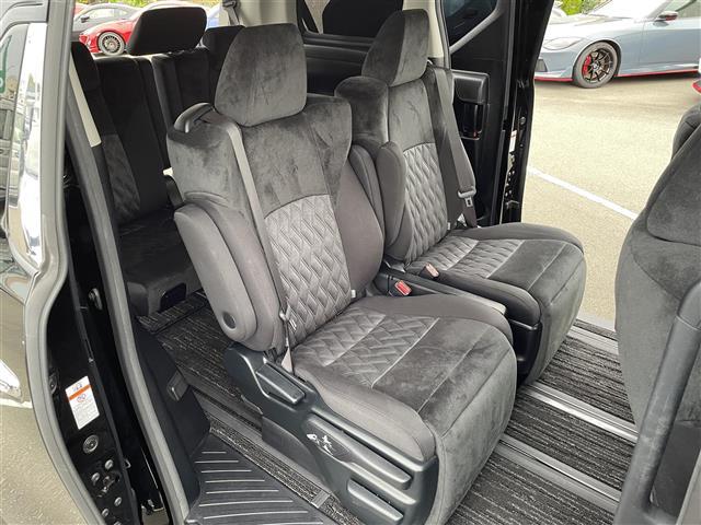 ヴェルファイア ２．５Ｚ　Ａエディション　トヨタ純正１０インチＴ－Ｃｏｎｎｅｃｔナビ　ＮＳＺＮ－Ｚ６６Ｔ　地デジＴＶ　ＣＤ　ＤＶＤ　ＢＴ　ラジオ再生　後席フリップダウンモニター　両側パワースライドドア　レーダークルーズコントロール（13枚目）