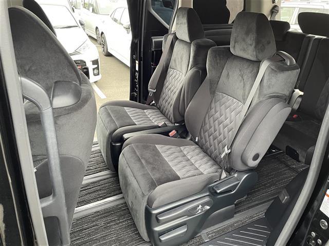 ヴェルファイア ２．５Ｚ　Ａエディション　トヨタ純正１０インチＴ－Ｃｏｎｎｅｃｔナビ　ＮＳＺＮ－Ｚ６６Ｔ　地デジＴＶ　ＣＤ　ＤＶＤ　ＢＴ　ラジオ再生　後席フリップダウンモニター　両側パワースライドドア　レーダークルーズコントロール（14枚目）