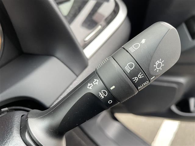 ヴェルファイア ２．５Ｚ　Ａエディション　トヨタ純正１０インチＴ－Ｃｏｎｎｅｃｔナビ　ＮＳＺＮ－Ｚ６６Ｔ　地デジＴＶ　ＣＤ　ＤＶＤ　ＢＴ　ラジオ再生　後席フリップダウンモニター　両側パワースライドドア　レーダークルーズコントロール（27枚目）