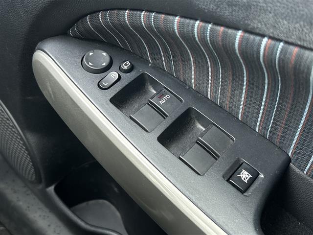 デミオ １３Ｃ　ワンオーナー　社外メモリナビ　ＡＶＮ６６９ＨＤ　地デジＴＶ　ＣＤ　ＤＶＤ　ＢＴ　ラジオ再生　オートライト　純正フロアマット　リモコンキー　取扱説明書　保証書（16枚目）