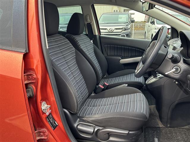 デミオ １３Ｃ　ワンオーナー　社外メモリナビ　ＡＶＮ６６９ＨＤ　地デジＴＶ　ＣＤ　ＤＶＤ　ＢＴ　ラジオ再生　オートライト　純正フロアマット　リモコンキー　取扱説明書　保証書（17枚目）