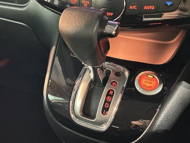 セレナ ハイウェイスターＧ　Ｓ－ＨＶアドバンスドセーフティ　純正メモリナビ　ＭＰ３１３Ｄ－Ｗ　地デジＴＶ　ＣＤ　ＤＶＤ　ＢＴ　ラジオ再生　両側パワースライドドア　クルーズコントロール　衝突軽減ブレーキ　ＥＴＣ　オートライト　ＬＥＤヘッドライト（5枚目）