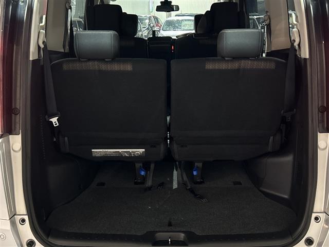 セレナ ハイウェイスターＧ　Ｓ－ＨＶアドバンスドセーフティ　純正メモリナビ　ＭＰ３１３Ｄ－Ｗ　地デジＴＶ　ＣＤ　ＤＶＤ　ＢＴ　ラジオ再生　両側パワースライドドア　クルーズコントロール　衝突軽減ブレーキ　ＥＴＣ　オートライト　ＬＥＤヘッドライト（16枚目）