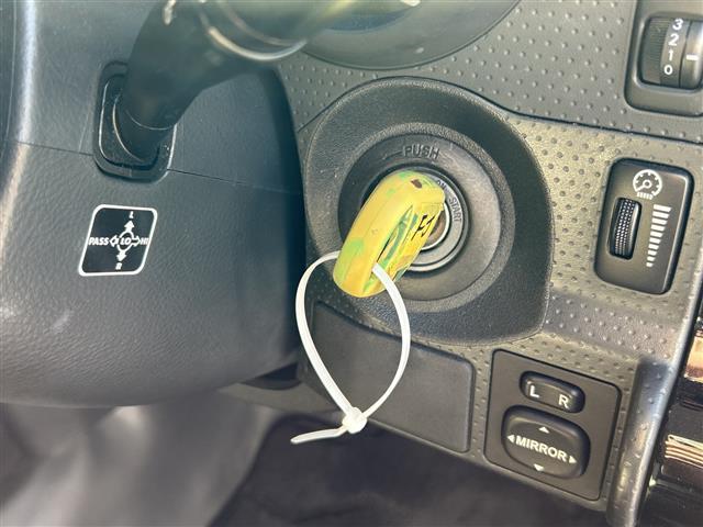 FJクルーザー ファイナルエディション 純正メモリナビ NSZT-W66T 地デジTV CD DVD BT ラジオ再生 クルーズコントロール A-TRAC コーナーセンサー バックカメラ ETC ホワイトレタータイヤ(14枚目)