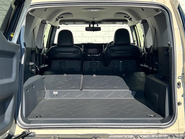 FJクルーザー ファイナルエディション 純正メモリナビ NSZT-W66T 地デジTV CD DVD BT ラジオ再生 クルーズコントロール A-TRAC コーナーセンサー バックカメラ ETC ホワイトレタータイヤ(24枚目)