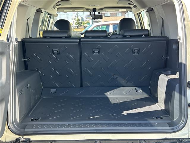 FJクルーザー ファイナルエディション 純正メモリナビ NSZT-W66T 地デジTV CD DVD BT ラジオ再生 クルーズコントロール A-TRAC コーナーセンサー バックカメラ ETC ホワイトレタータイヤ(25枚目)