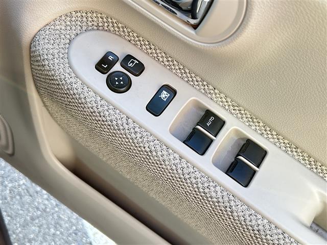 アルトラパン Ｓ　社外メモリナビ　ＡＶＩＣ－ＲＺ２００　ワンセグＴＶ　ＣＤ　ラジオ再生　シートヒーター　ＥＴＣ　バックカメラ　ＬＥＤヘッドライト　純正フロアマット　スマートキー　取扱説明書　保証書（17枚目）