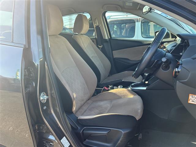 デミオ XDテーラードブラウン 純正メモリナビ 地デジTV CD DVD BT ラジオ再生 クルーズコントロール 衝突軽減ブレーキ ETC オートライト LEDヘッドライト 純正16inアルミホイール 純正フロアマット(22枚目)