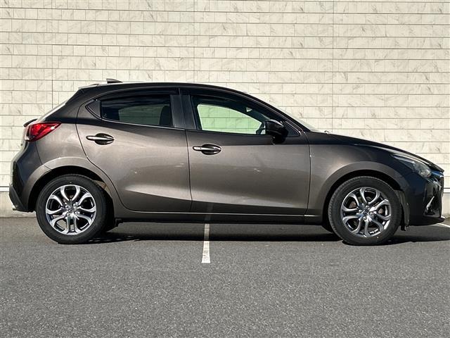 デミオ XDテーラードブラウン 純正メモリナビ 地デジTV CD DVD BT ラジオ再生 クルーズコントロール 衝突軽減ブレーキ ETC オートライト LEDヘッドライト 純正16inアルミホイール 純正フロアマット(35枚目)