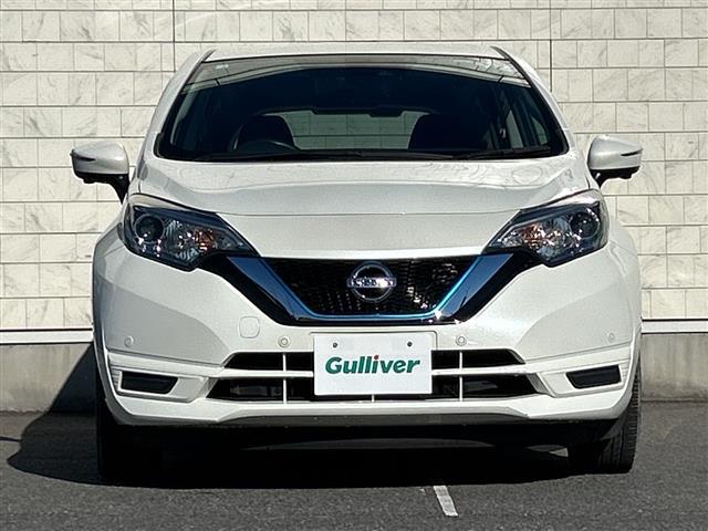 ノート ｅ－パワー　Ｘ　Ｖセレクション　純正メモリナビ　ＭＭ３１９Ｄ－Ｗ　地デジＴＶ　ＣＤ　ＤＶＤ　ＢＴ　ラジオ再生　衝突軽減ブレーキ　コーナーセンサー　アラウンドビューモニター　ＥＴＣ　デジタルインナーミラー　ＬＥＤライト（30枚目）