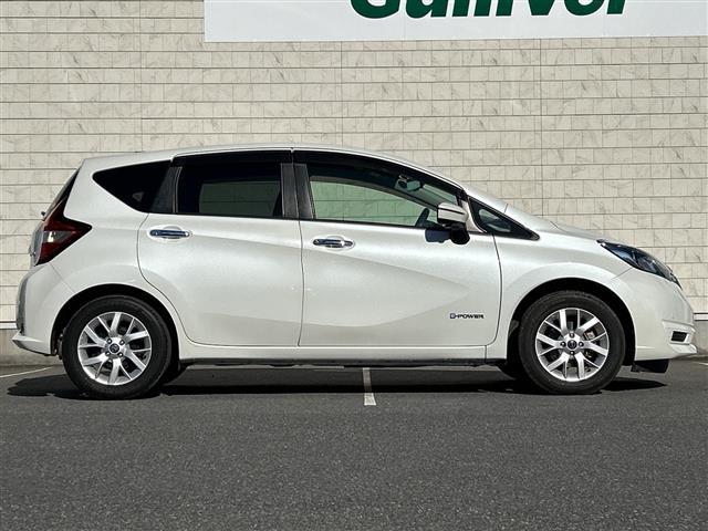 ノート ｅ－パワー　Ｘ　Ｖセレクション　純正メモリナビ　ＭＭ３１９Ｄ－Ｗ　地デジＴＶ　ＣＤ　ＤＶＤ　ＢＴ　ラジオ再生　衝突軽減ブレーキ　コーナーセンサー　アラウンドビューモニター　ＥＴＣ　デジタルインナーミラー　ＬＥＤライト（36枚目）