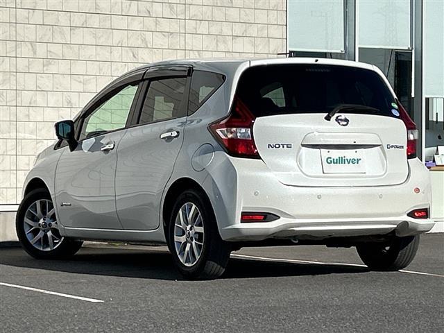 ノート ｅ－パワー　Ｘ　Ｖセレクション　純正メモリナビ　ＭＭ３１９Ｄ－Ｗ　地デジＴＶ　ＣＤ　ＤＶＤ　ＢＴ　ラジオ再生　衝突軽減ブレーキ　コーナーセンサー　アラウンドビューモニター　ＥＴＣ　デジタルインナーミラー　ＬＥＤライト（43枚目）