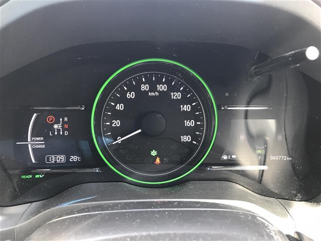ヴェゼル ハイブリッドＺ・ホンダセンシング　冬タイヤ車載／純正ナビ／フルセグＴＶ／Ｂｌｕｅｔｏｏｔｈ／バックカメラ／ドライブレコーダー／衝突被害軽減ブレーキ／レーンキープアシスト／レーダークルーズコントロール／ハーフレザーシート（6枚目）