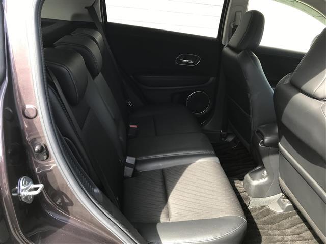 ヴェゼル ハイブリッドＺ・ホンダセンシング　冬タイヤ車載／純正ナビ／フルセグＴＶ／Ｂｌｕｅｔｏｏｔｈ／バックカメラ／ドライブレコーダー／衝突被害軽減ブレーキ／レーンキープアシスト／レーダークルーズコントロール／ハーフレザーシート（29枚目）