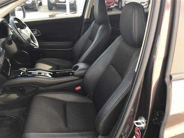 ヴェゼル ハイブリッドＺ・ホンダセンシング　冬タイヤ車載／純正ナビ／フルセグＴＶ／Ｂｌｕｅｔｏｏｔｈ／バックカメラ／ドライブレコーダー／衝突被害軽減ブレーキ／レーンキープアシスト／レーダークルーズコントロール／ハーフレザーシート（30枚目）