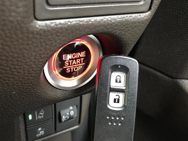 Ｎ－ＢＯＸ Ｇ　社外ナビ／フルセグＴＶ／Ｂｌｕｅｔｏｏｔｈ／バックカメラ／衝突被害軽減ブレーキ／コーナーセンサー／レーンキープアシスト／レーダークルーズコントロール／両側スライドドア／プッシュスタート（10枚目）