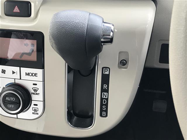 ムーヴキャンバス Ｘリミテッドメイクアップ　ＳＡＩＩＩ　純正ナビ／フルセグＴＶ／Ｂｌｕｅｔｏｏｔｈ／バックカメラ／衝突被害軽減ブレーキ／両側パワースライドドア／プッシュスタート／スマートキー／オートライト／オートハイビーム／フォグランプ（10枚目）