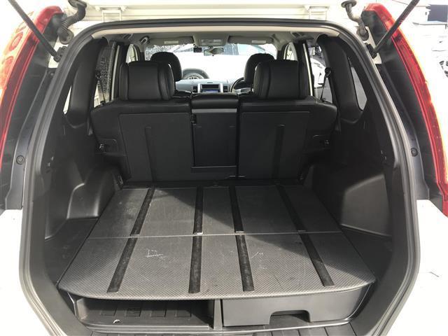 エクストレイル ２０Ｘｔｔ　社外ナビ／フルセグＴＶ／Ｂｌｕｅｔｏｏｔｈ／ドライブレコーダー／クルーズコントロール／ダウンヒルアシストコントロール／ルーフレール／スマートキー／シートヒーター／オートライト／フォグランプ（35枚目）