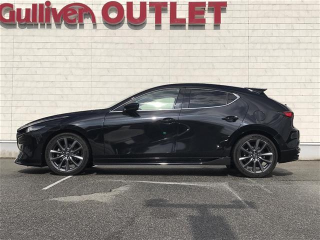 ＭＡＺＤＡ３ファストバック ２０Ｓバーガンディ　セレクション　ＢＯＳＥサウンド／純正ナビ／フルセグＴＶ／Ｂｌｕｅｔｏｏｔｈ／全周囲カメラ／ドライブレコーダー／衝突被害軽減ブレーキ／コーナーセンサー／レーンキープアシスト／ブラインドスポットモニター（22枚目）