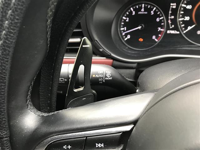 ＭＡＺＤＡ３ファストバック ２０Ｓバーガンディ　セレクション　ＢＯＳＥサウンド／純正ナビ／フルセグＴＶ／Ｂｌｕｅｔｏｏｔｈ／全周囲カメラ／ドライブレコーダー／衝突被害軽減ブレーキ／コーナーセンサー／レーンキープアシスト／ブラインドスポットモニター（31枚目）