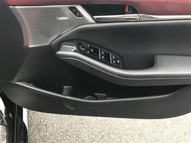 ＭＡＺＤＡ３ファストバック ２０Ｓバーガンディ　セレクション　ＢＯＳＥサウンド／純正ナビ／フルセグＴＶ／Ｂｌｕｅｔｏｏｔｈ／全周囲カメラ／ドライブレコーダー／衝突被害軽減ブレーキ／コーナーセンサー／レーンキープアシスト／ブラインドスポットモニター（33枚目）