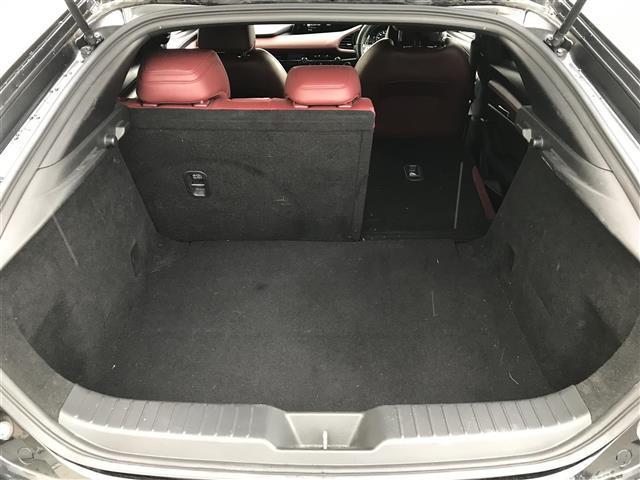 ＭＡＺＤＡ３ファストバック ２０Ｓバーガンディ　セレクション　ＢＯＳＥサウンド／純正ナビ／フルセグＴＶ／Ｂｌｕｅｔｏｏｔｈ／全周囲カメラ／ドライブレコーダー／衝突被害軽減ブレーキ／コーナーセンサー／レーンキープアシスト／ブラインドスポットモニター（38枚目）