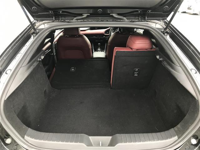 ＭＡＺＤＡ３ファストバック ２０Ｓバーガンディ　セレクション　ＢＯＳＥサウンド／純正ナビ／フルセグＴＶ／Ｂｌｕｅｔｏｏｔｈ／全周囲カメラ／ドライブレコーダー／衝突被害軽減ブレーキ／コーナーセンサー／レーンキープアシスト／ブラインドスポットモニター（39枚目）